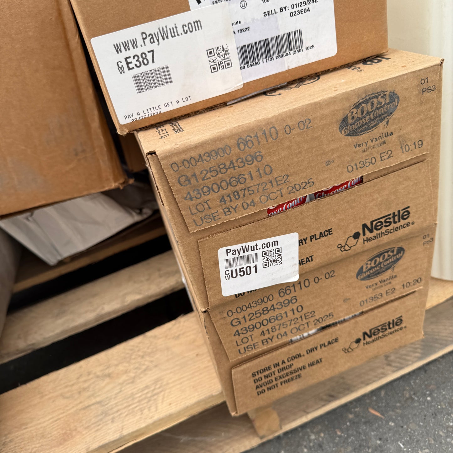 ZA@ Pallet of Large Fabric Roll, Dental Tips, Jug, USB Cables, Peanut Butter,TAKIS, & BOOST (all past Date) (AS-IS)