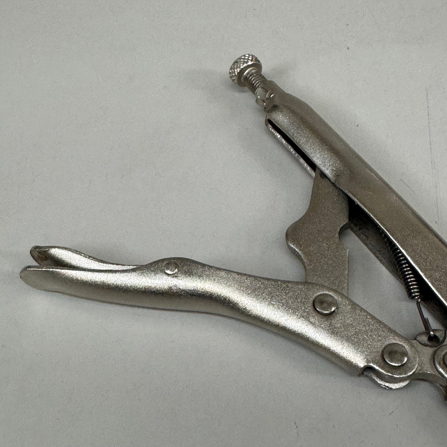 TITAN 90 Degree Bent Nose Locking Pliers 15 Inch 60764