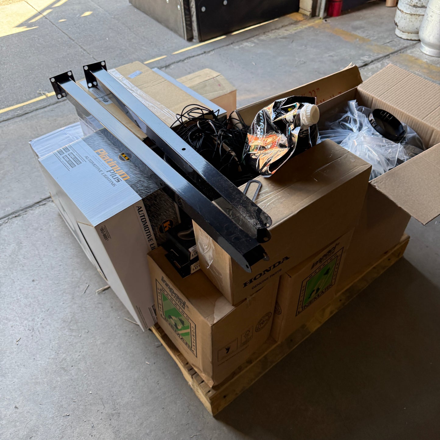 ZA@ Pallet of MIXED Rubber Trim, Currency Straps, Toilet Seat Covers, Automotive, Lighting, Honda Genuine Parts, Sink, Toner, Marking Paint,Syrup & MORE! (AS-IS)