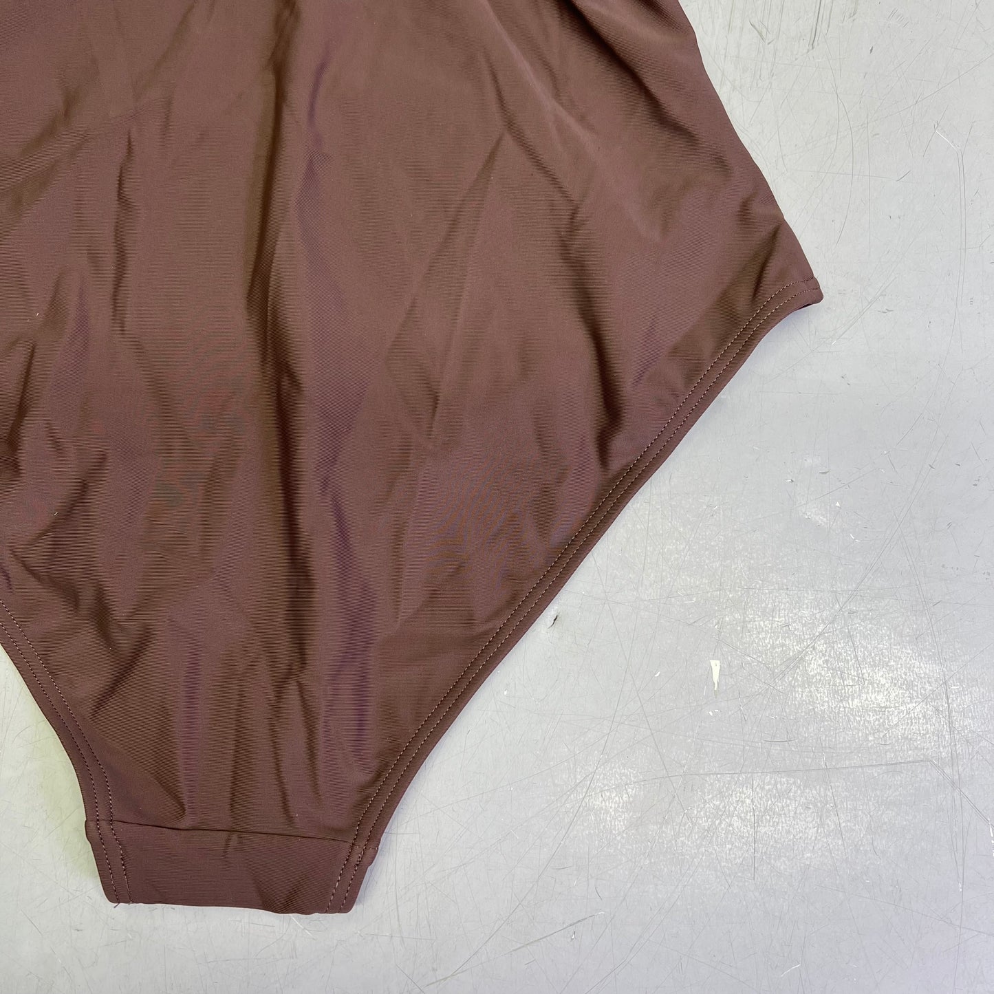 CHARMO Deep Scoop Neck Ruffle Cap Sleeve Swimsuit Women's Sz M Milk Chocolate