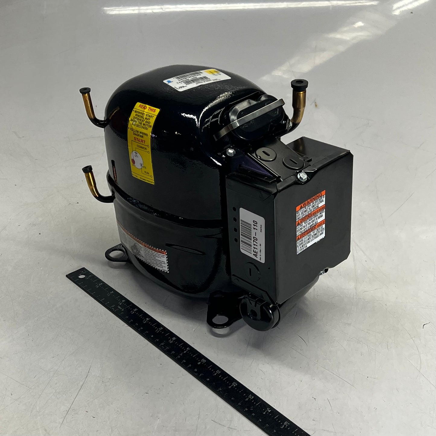 TECUMSEH Hermetic Refrigeration Compressor 3/4 HP Black AJ2ZM1AF643J70