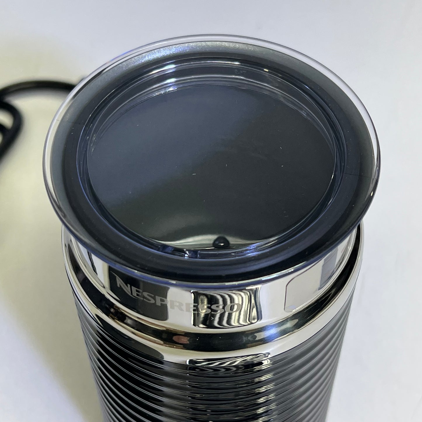 NESPRESSO Ultra Quiet Vertuo Next By De'longhi Coffee Kit Black/Silver ENV120CAE