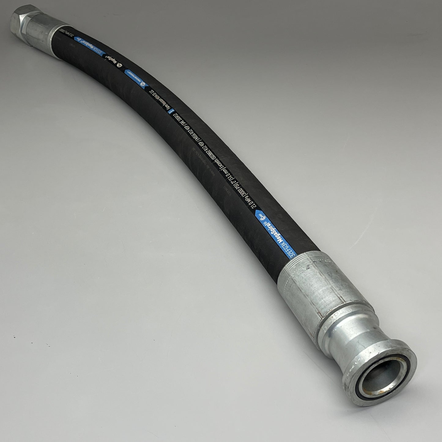 GATES MegaSpiral GSP 4ft Hydraulic Hose 2" ID 2.63 OD 3000 PSI w/ Fittings 32EFG3K