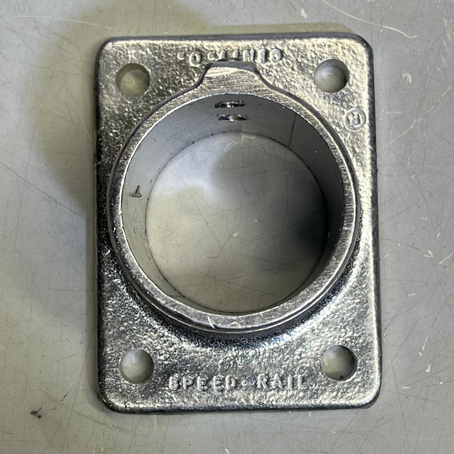 HOLLAENDER Aluminum Rectangle Base Flange Mount 5" L - 2-3/8" Dia Silver 47-9