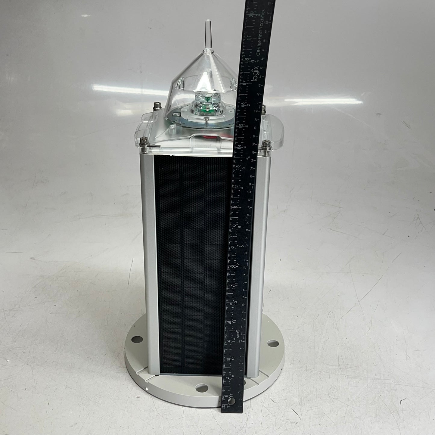 CONTROL SYSTEMS Self Contained Marine Lantern 3-6 Miles Green Led CR6300