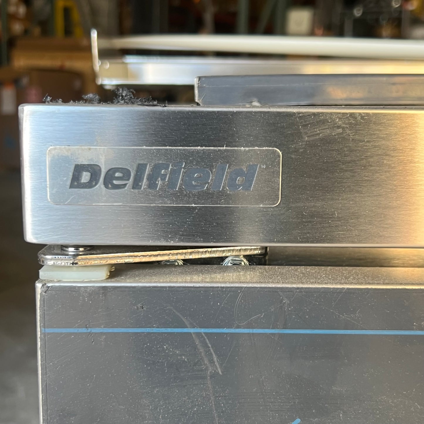 ZA@ Pallet of DELFIELD Cooler Cooling Box Sz 32”W x 60”L x 35”H  4460NP-24M-M777