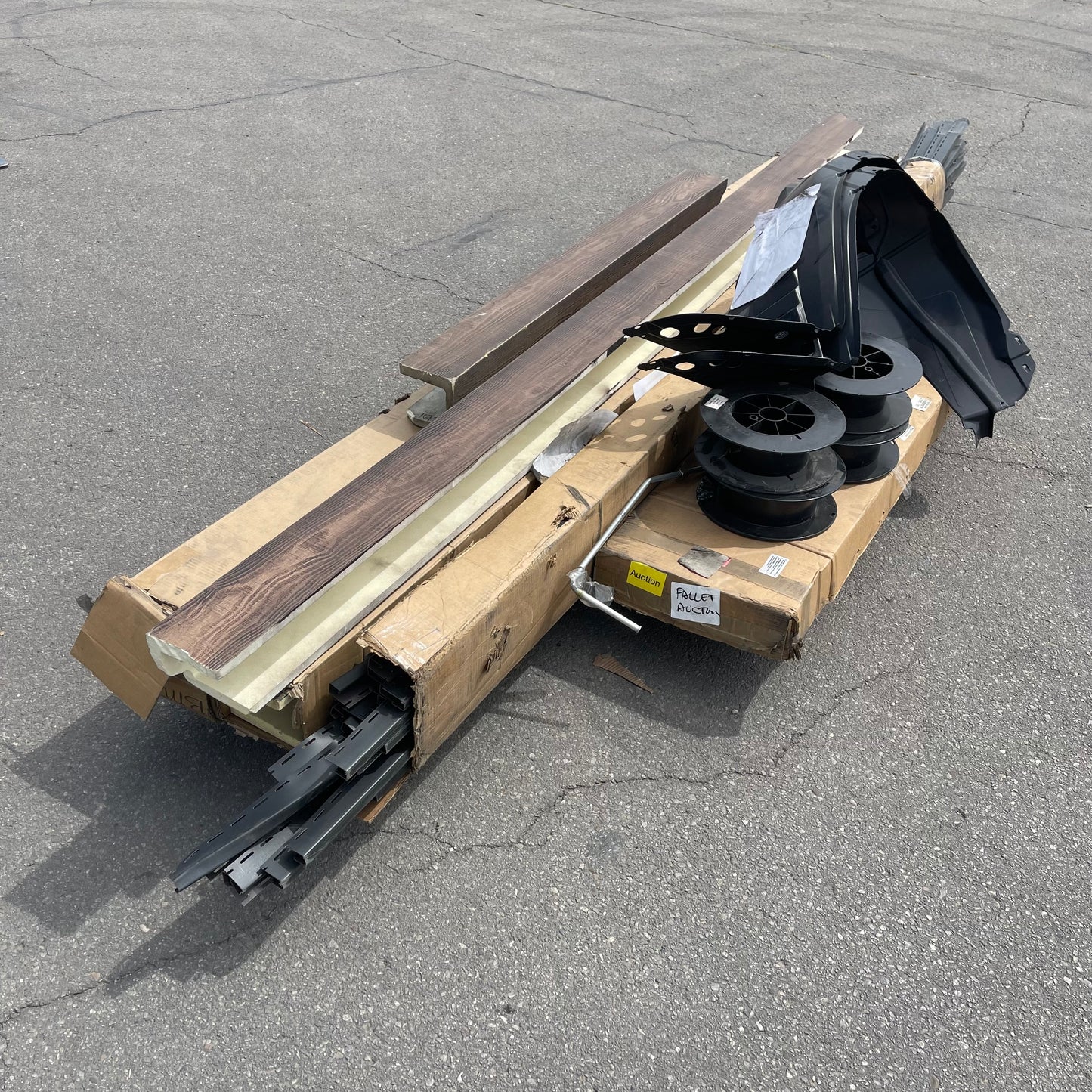 ZA@ Pallet of MIXED Plastic Channels, Faux Wood Trim, Fender Liners, Shelf Parts, & More! (AS-IS)