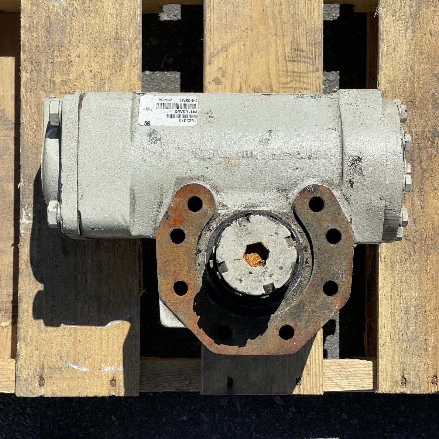 Z@ OSHKOSH Sheppard Hydraulic Steering Gear Box M110SAB2 (Used)