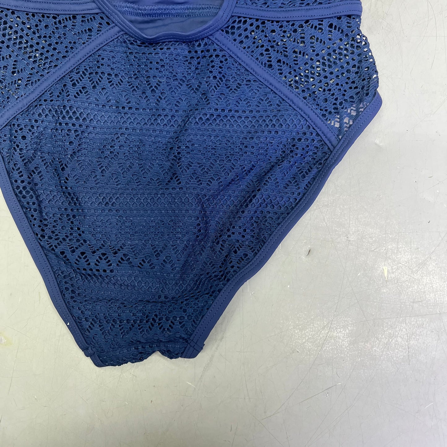 CHARMO Solid Cross Plunge Crochet One Piece Swimsuit Women's Sz S Blue
