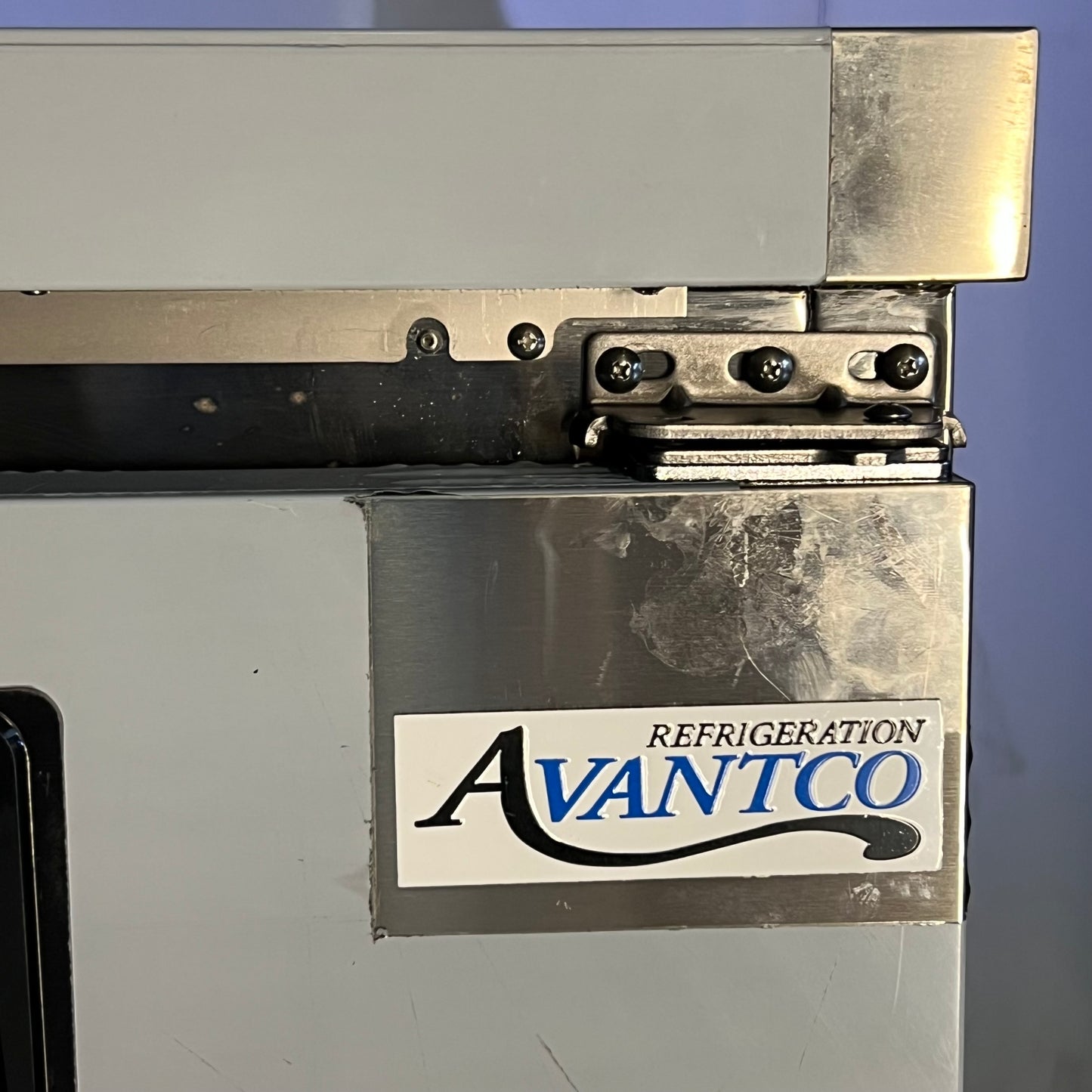 AVANTCO Undercounter Refrigerator Sz 48"W x 29.5"D x 35.25"H 178AU48R (New Other, Minor Damage (See Image)