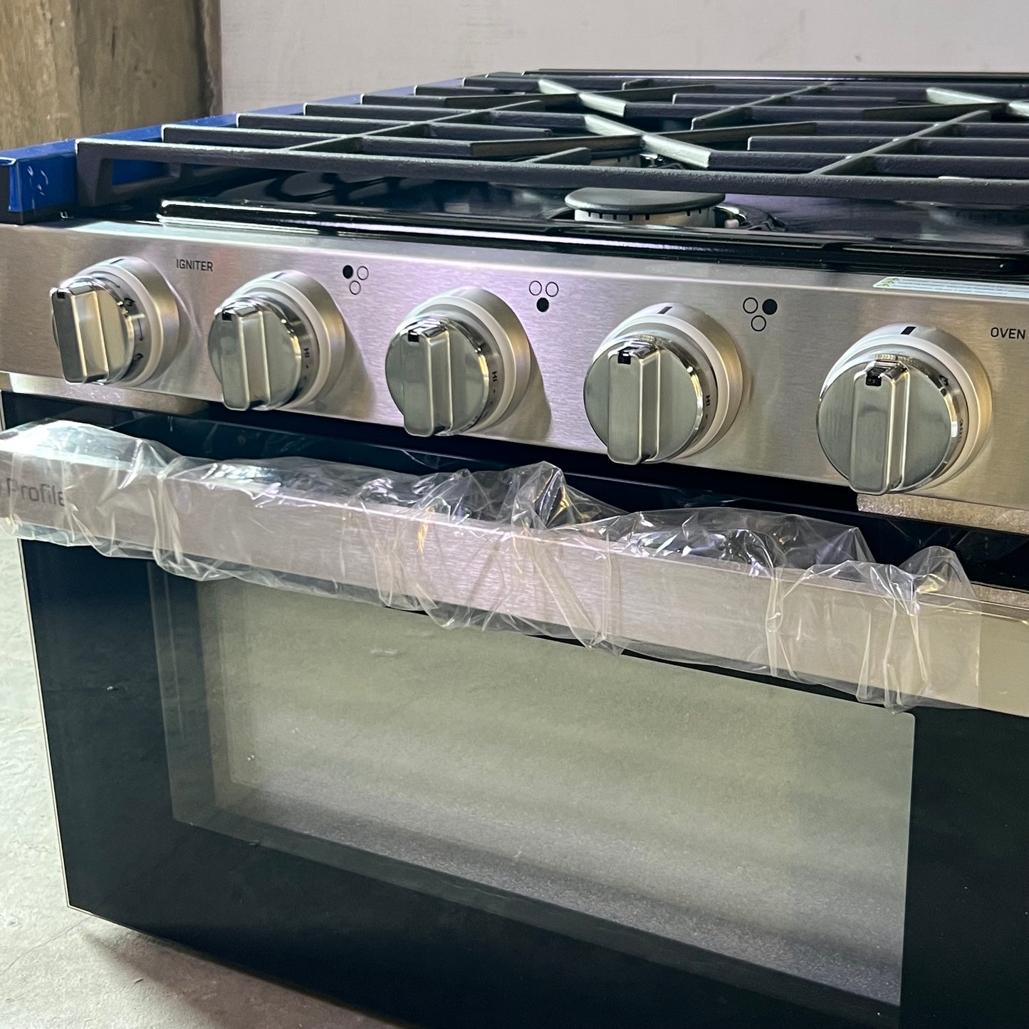 PROFILE RV Range Oven Drop-In LP Gas Stovetop Sz 16.25" x 21.5" x 21.5" - PLD617RTSS/PLD621RTSS