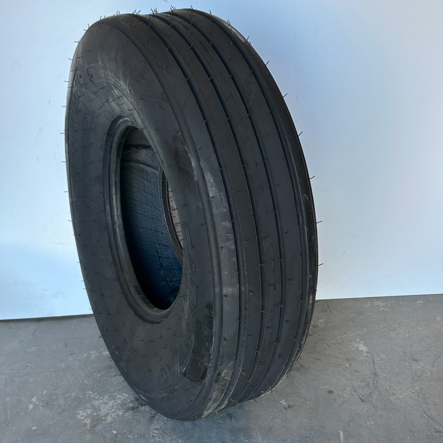 CARLSTAR Farm Specialist Tire Model: 10.00-15 SL Tubeless Tire