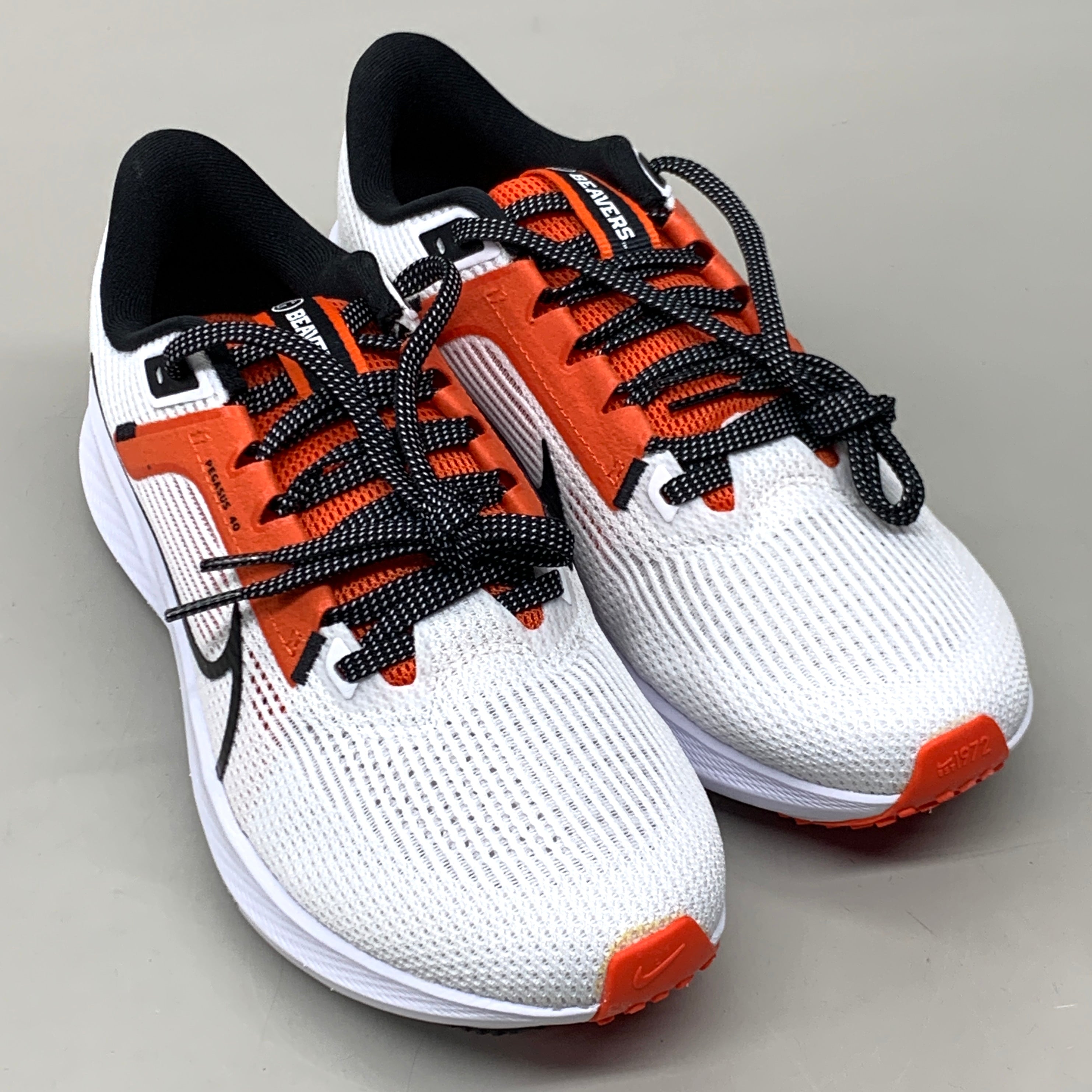 Oregon State Beavers Nike Unisex Zoom Pegasus 40 Running Shoe White Size Medium