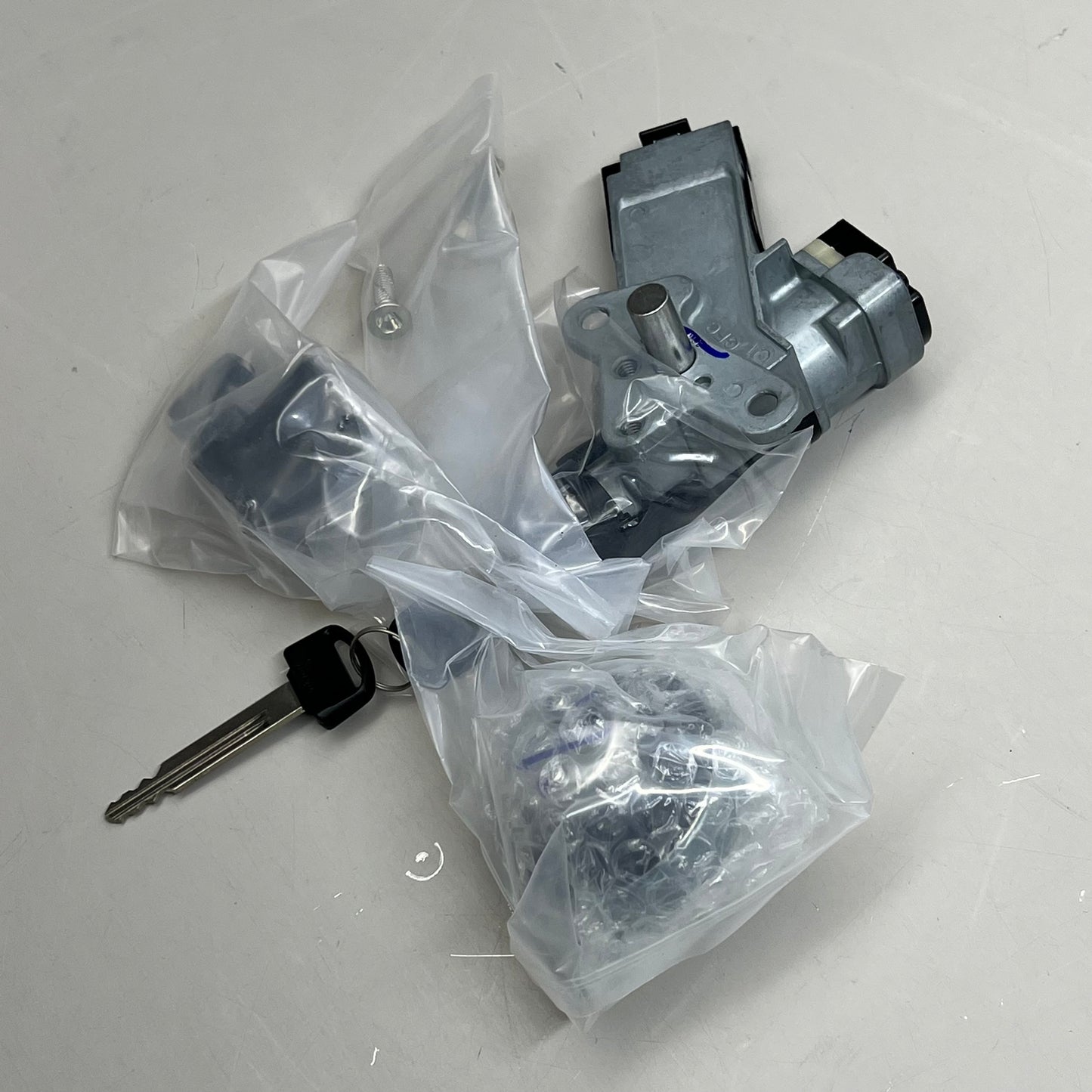 HONDA Key & Screw Set Genuine OEM 35014-GEZ-612