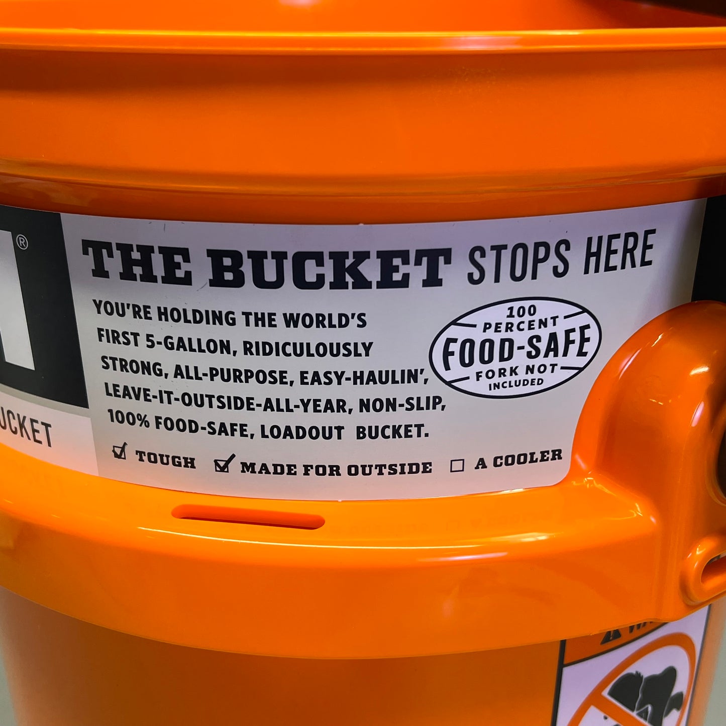 YETI LoadOut Bucket Sure Strong Build Non-Slip 5 Gallon King Crab Orange 9291