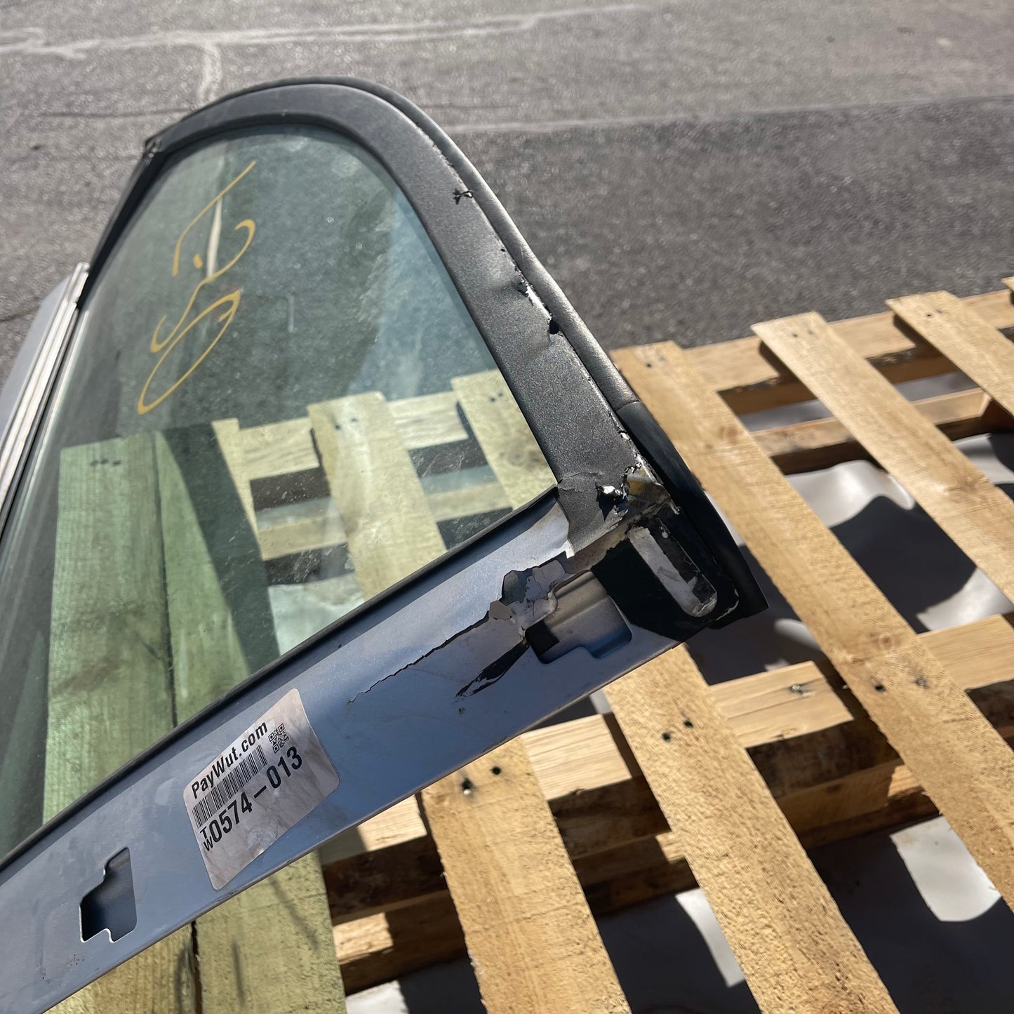 ZA@ DODGE Left Front Door for Grand Caravan 2012 Silver (AS-IS)