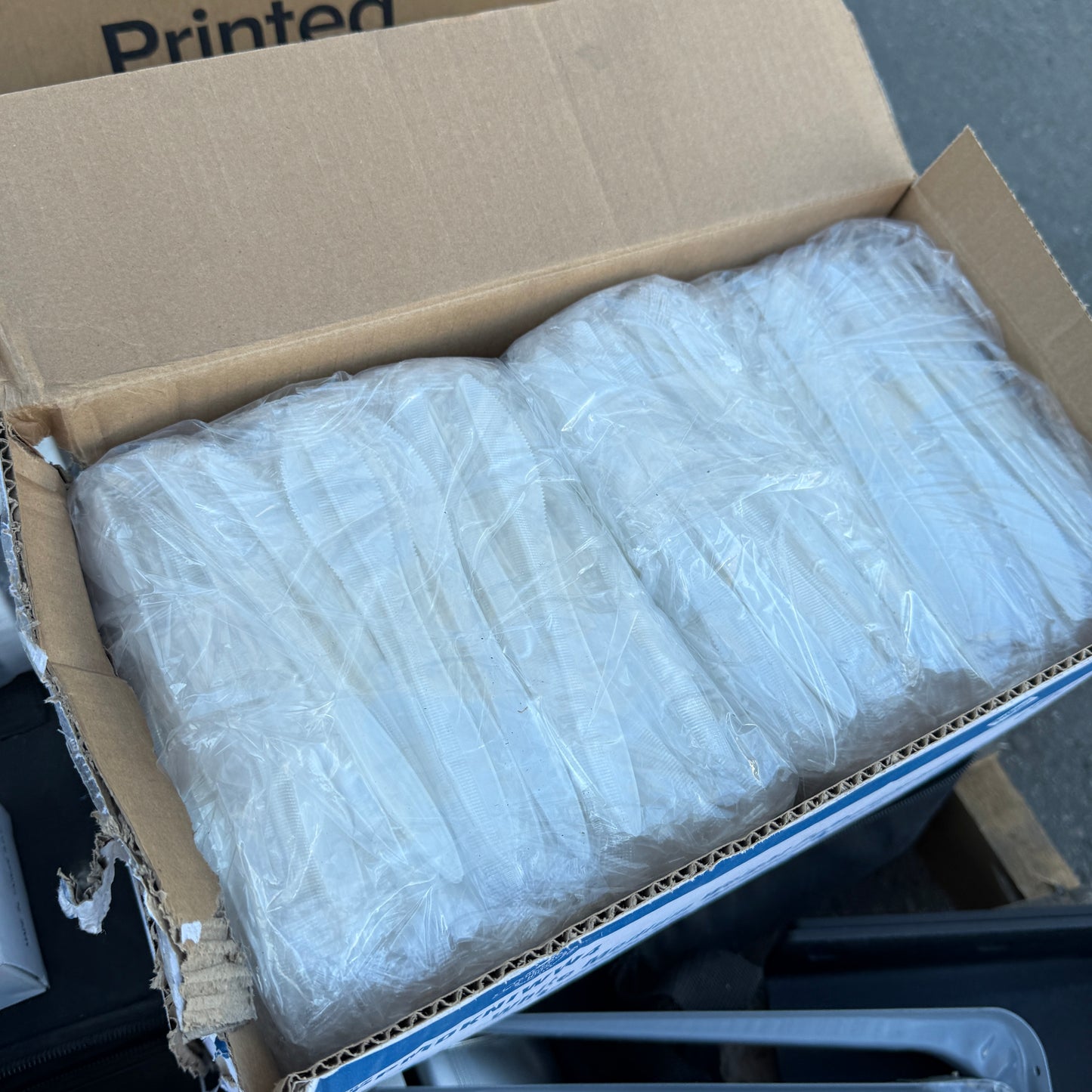 ZA@ Pallet of MIXED Paper Cups, Brackets, Fenders, Mate, Plumbing Parts, Hot Cup Sleeves, Bike Fender, & MORE! (AS-IS)