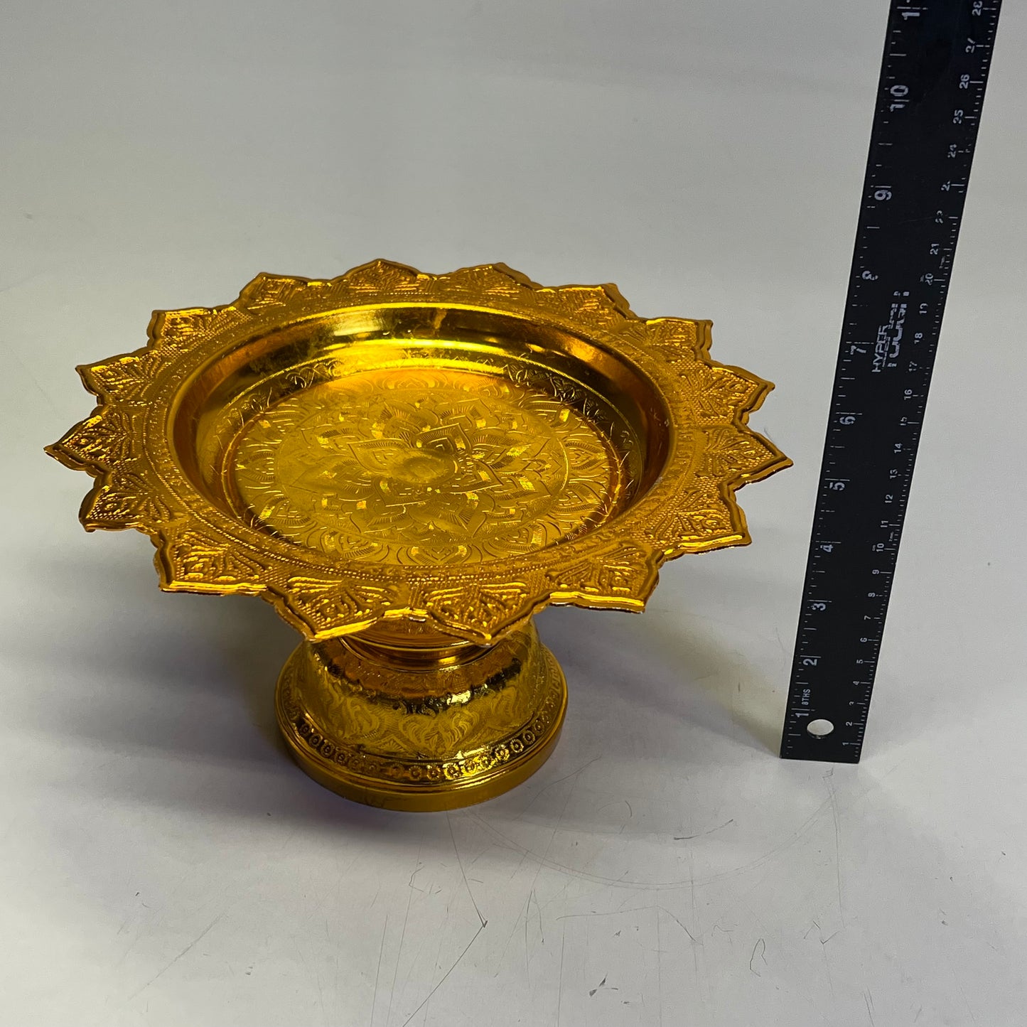 BEE BRAND Handmade Aluminum Ware Thai Design Offering Tray 7" Gold (As-is)