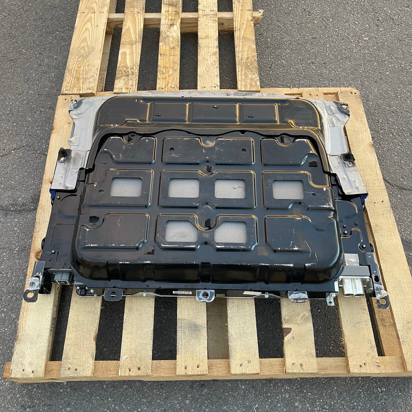 ZA@ Pallet of FORD Hybrid Battery For Escape 2005-2009 (AS-IS)