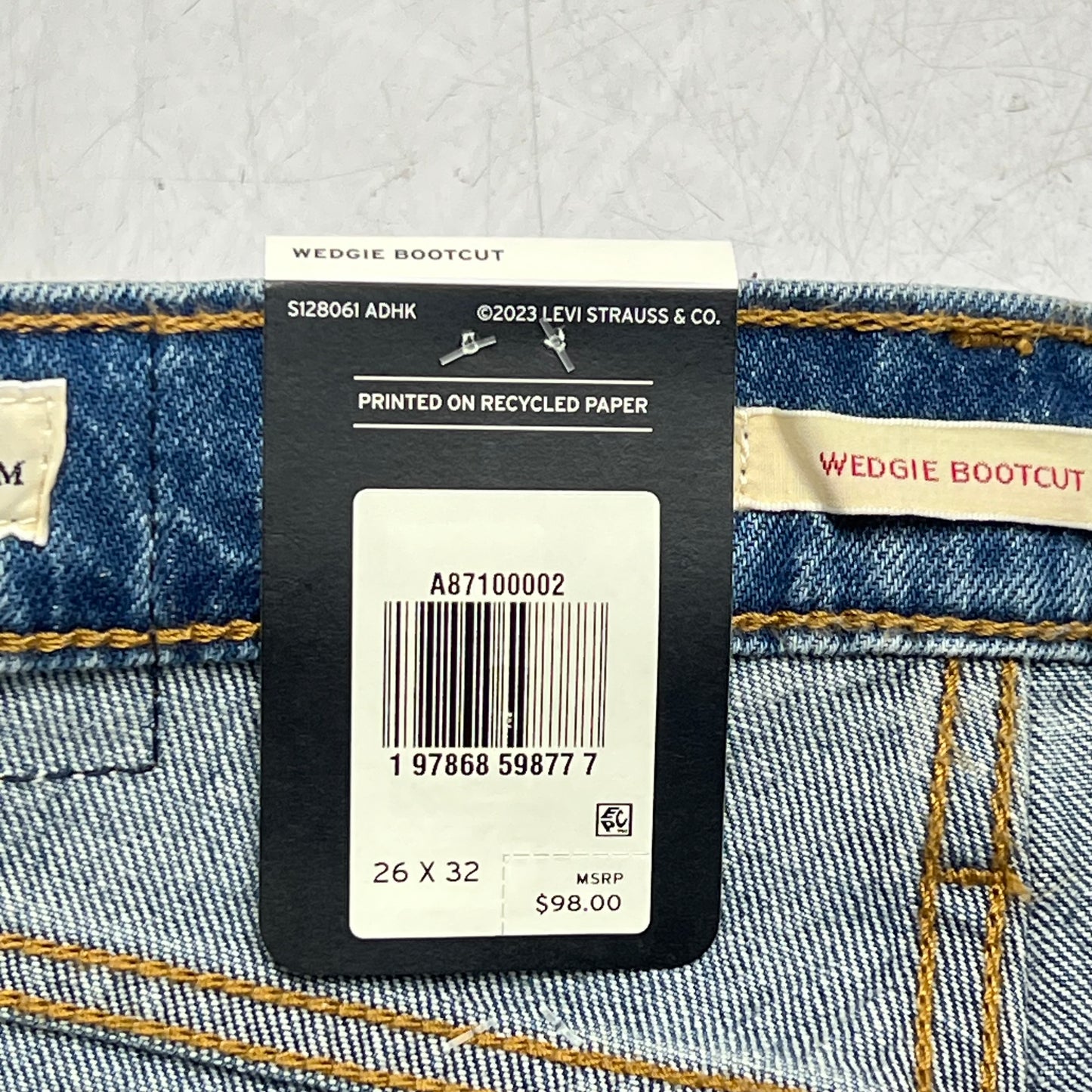 LEVIS High Rise Wedgie Bootcut Jeans Women's Sz 26x32 Fair Point Psk A87100002