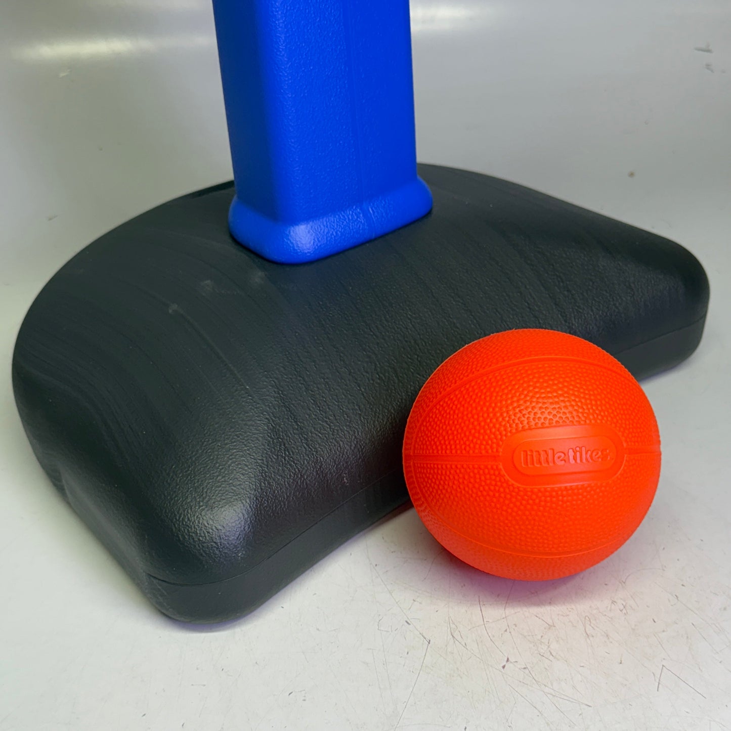 ZA@ LITTLE TIKES TotSports Easy Score Adjustable Kid’s Basketball Set 612329M81X1 B