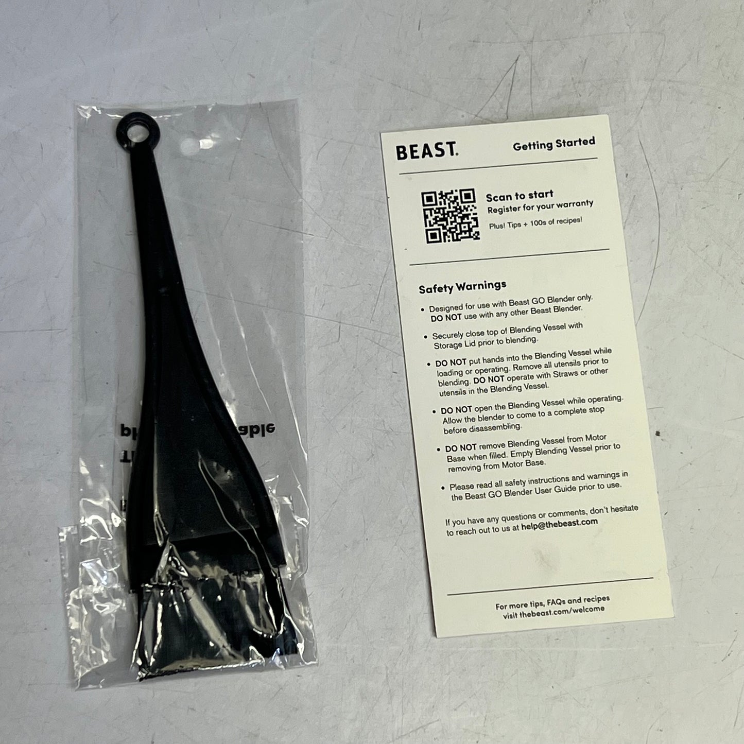 ZA@ BEAST Go Cordless Premium Portable Blender W/ Drinking Cap & Straw 11.12V Cloud White (As-is)