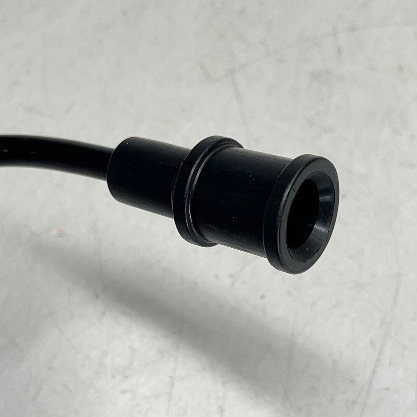GATES Rubber Emission Control Ventilation Hose  17-3/4" Length Black EMH176