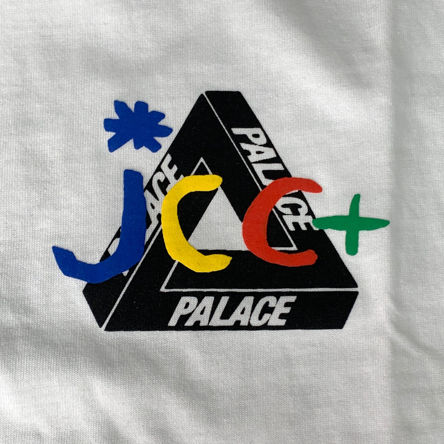 PALACE T-shirt Sz Medium White JCDC2