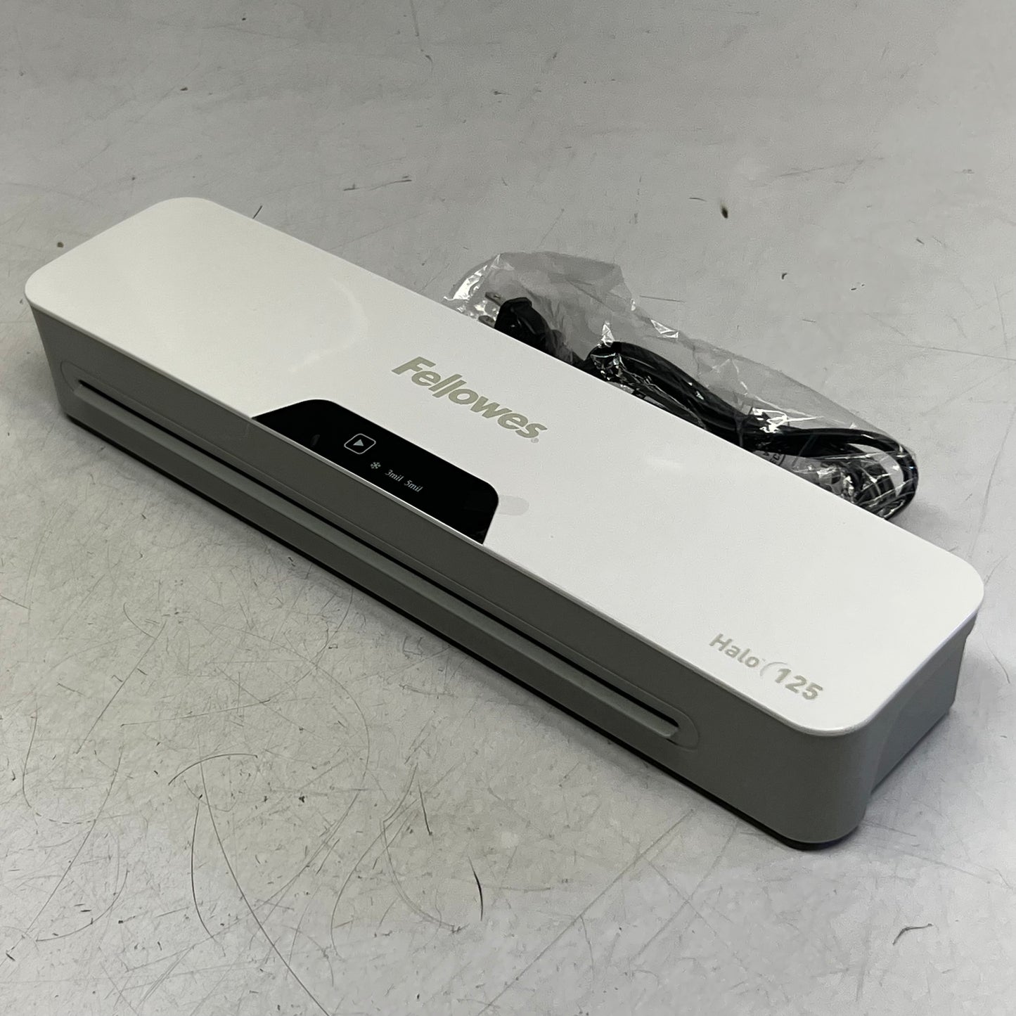 FELLOWES Halo 125 Laminator 16"L x 3.5"W x 2.5"H White CRC57531