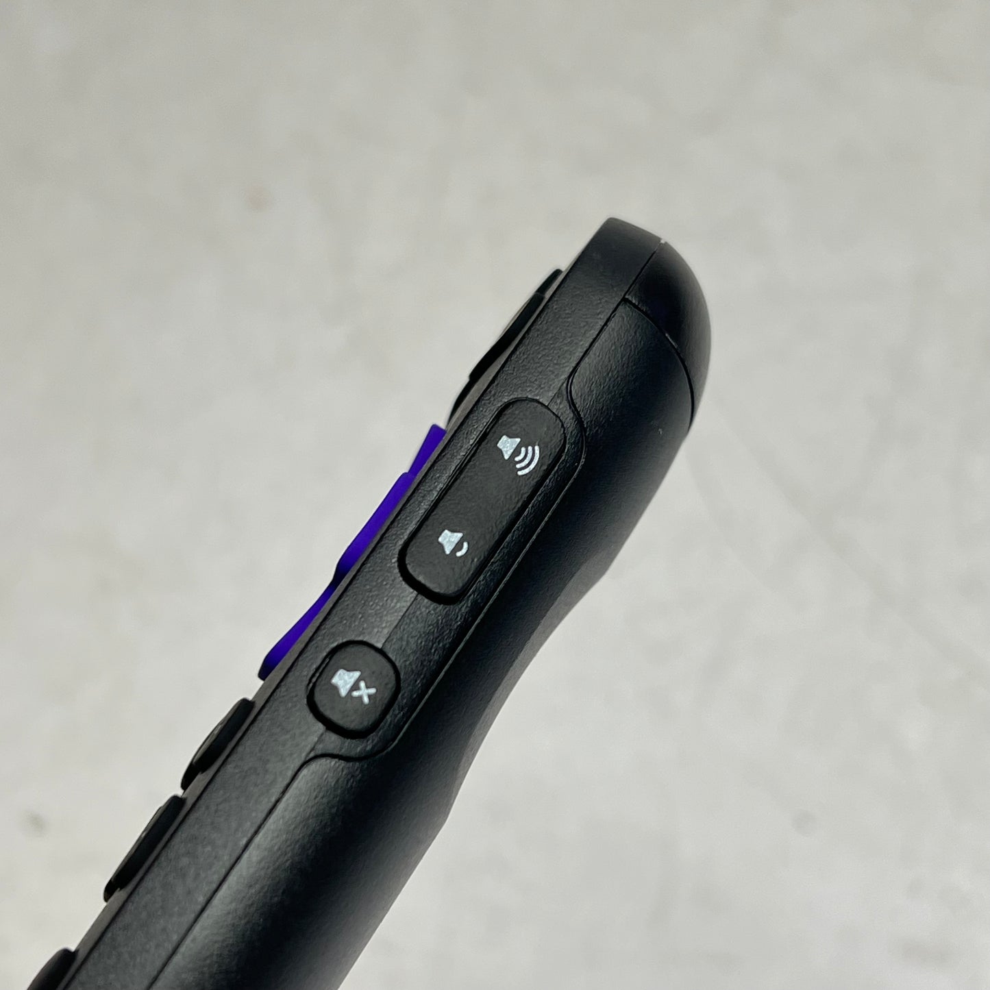ROKU  Pro Series Tv Remote W/ Charging Cord, Power Supply Kit X44GXC25ACC|02A
