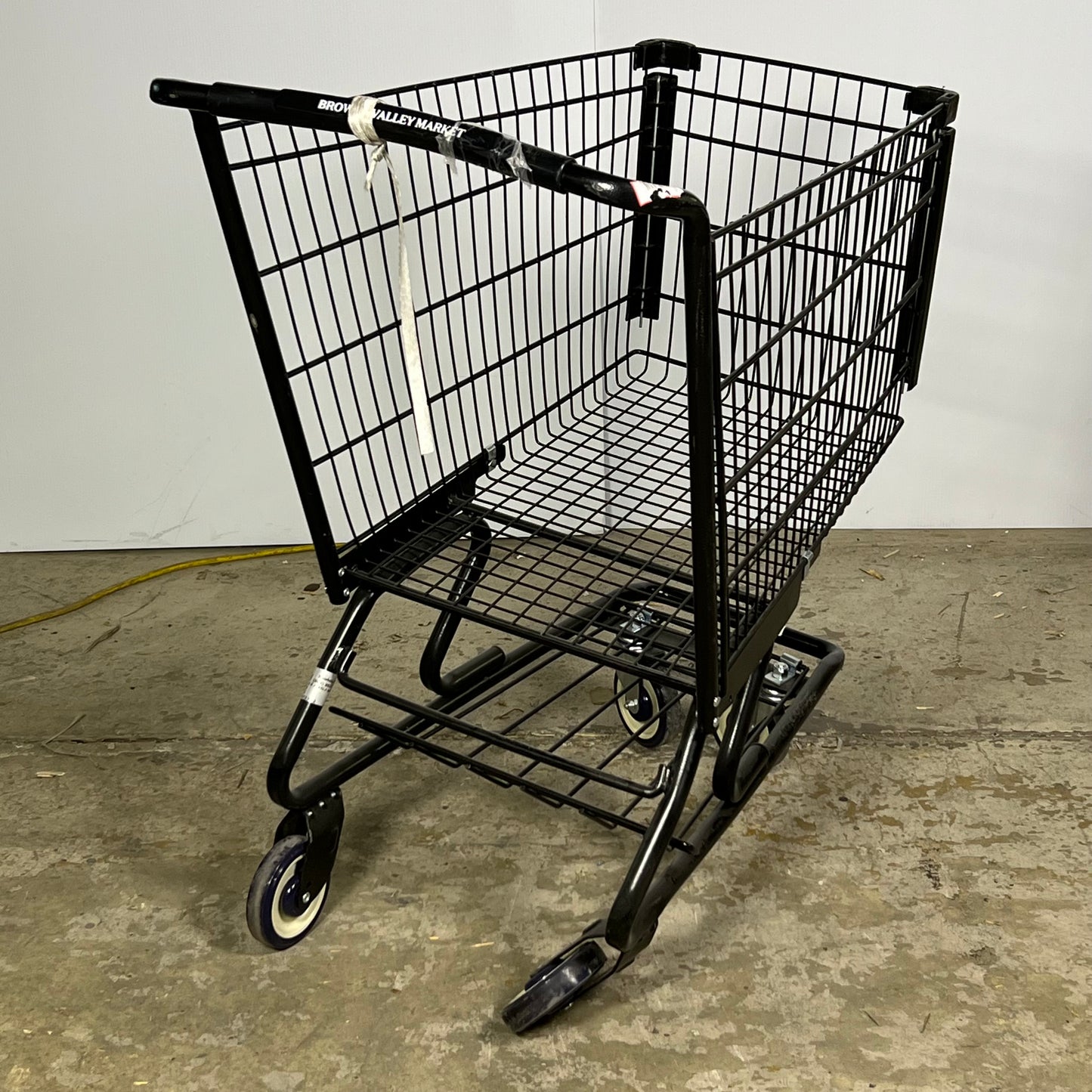 ZA@ BROWNS VALLEY MARKET Grocery Cart ASTM-F2372 Sz 40"H X 34"L X 17"W (AS-IS, Damage)