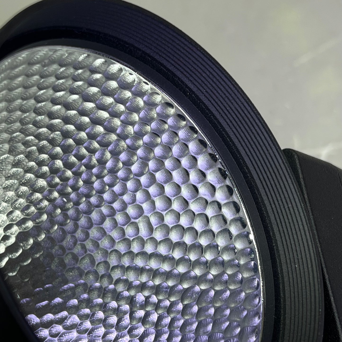 CONTECH LIGHTING Leviton Track Fixture Vert HSG 3000K CRI Black CTL8252VM3CD-B