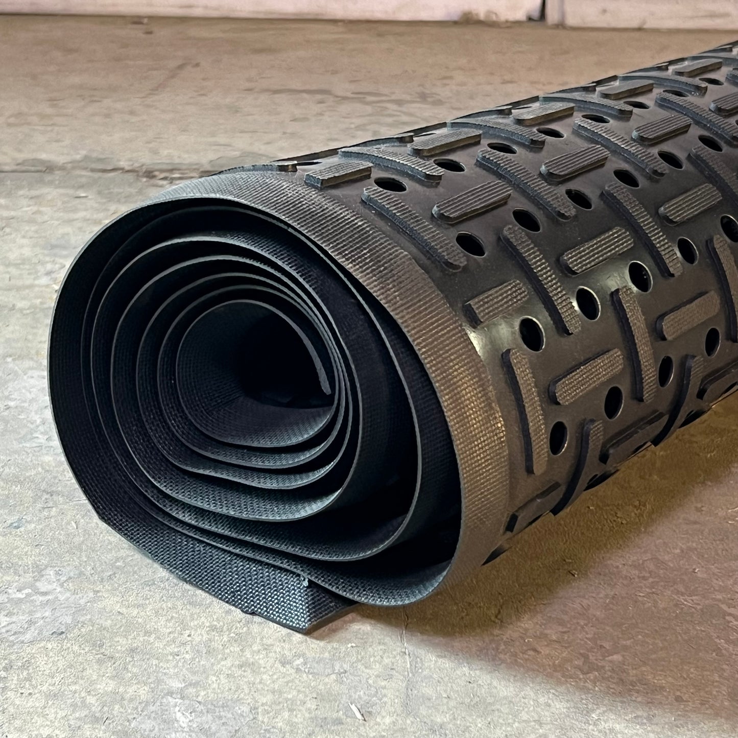 PLANT ONE Rubber Mat Sz 3'W x 9'L