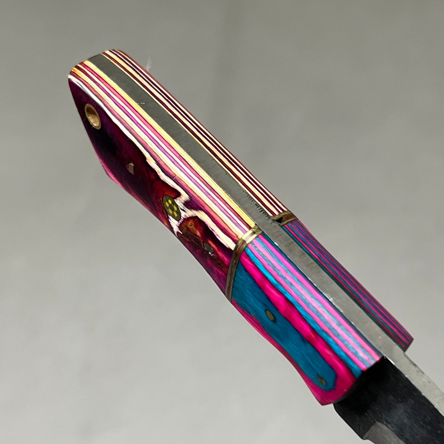 XROSSROADS Handmade Damascus Steel Hunting Knife W/ Leather Sheath 8" Multicolor