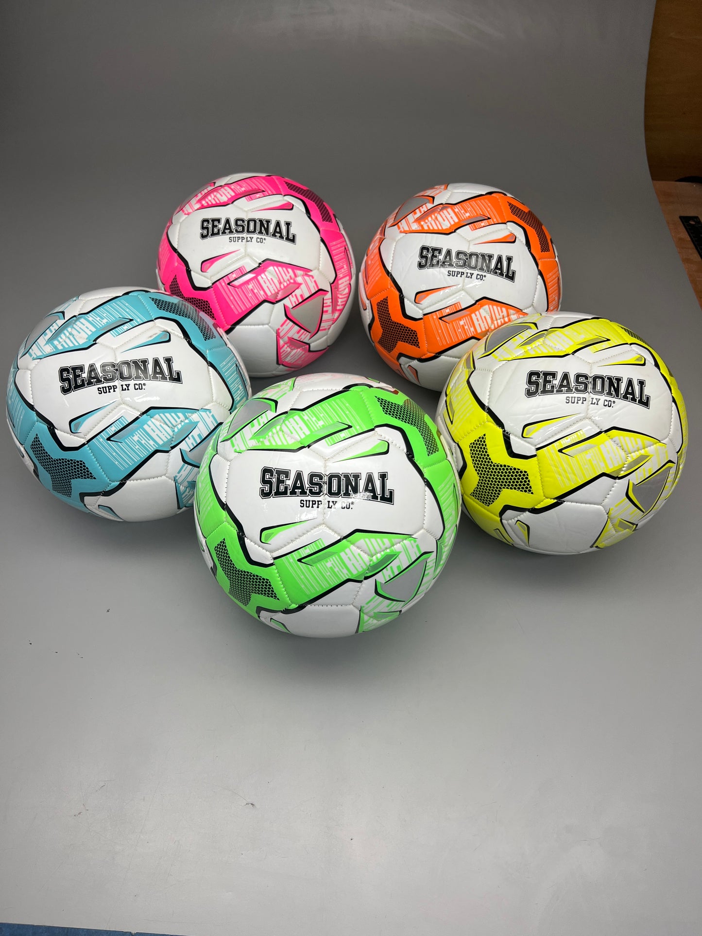 SEASONAL SUPPLY (5 PACK) Competitor Soccer Balls Size 5 Multicolor 04156