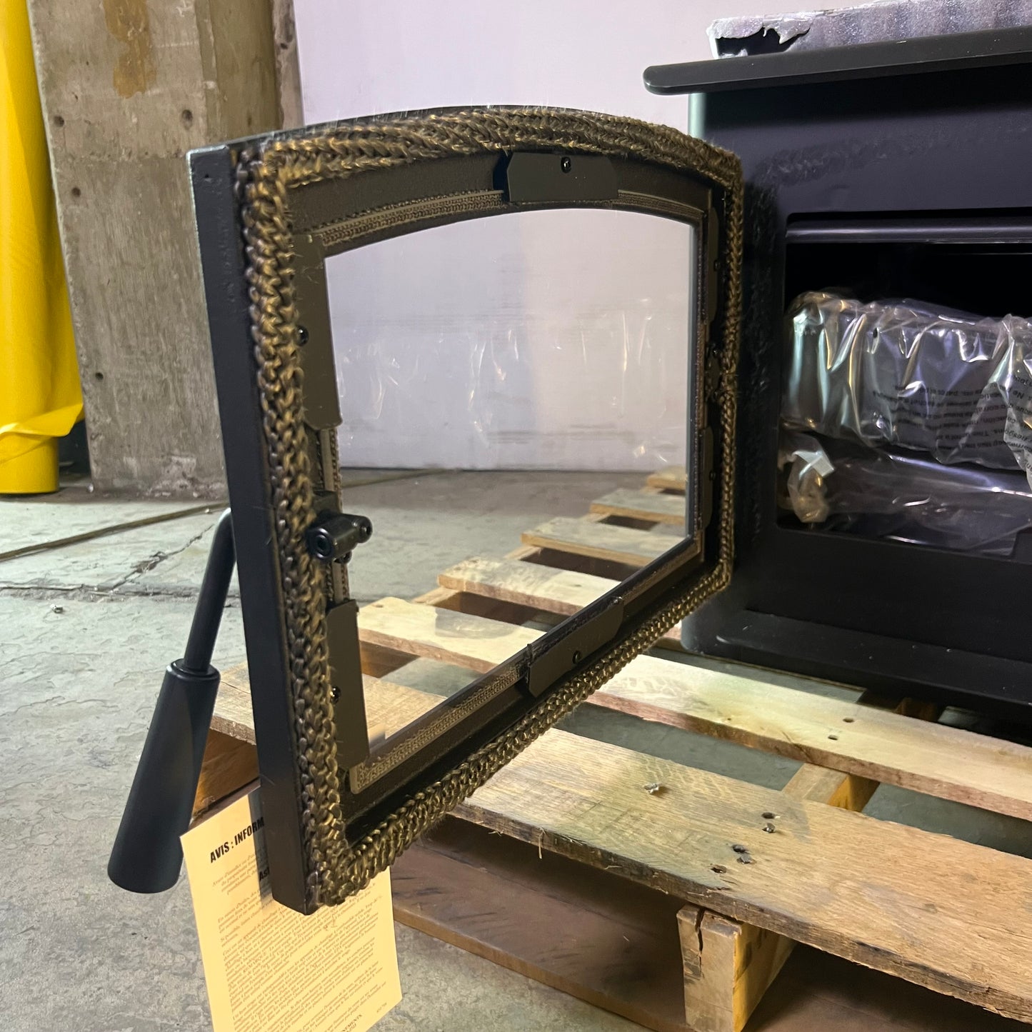 ASHLEY Wood Stove 2,000 sq. ft. AW2020-P