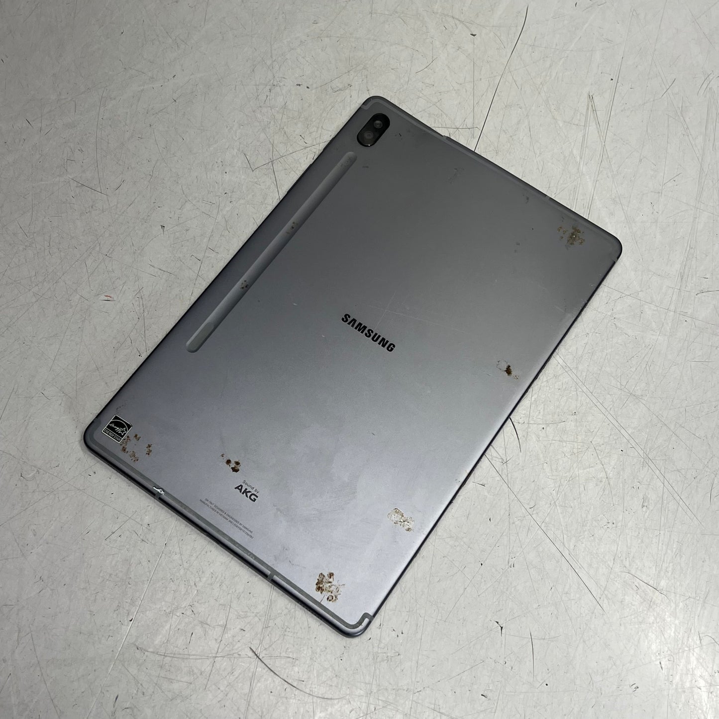 ZA@ APPLE  (LOT OF 2) Ipad Pro 1st Generation (Working & Unlocked) W/ Samsung Galaxy Tab S6 (shattered for Parts)   11" Space Grey A2013 (As-Is)