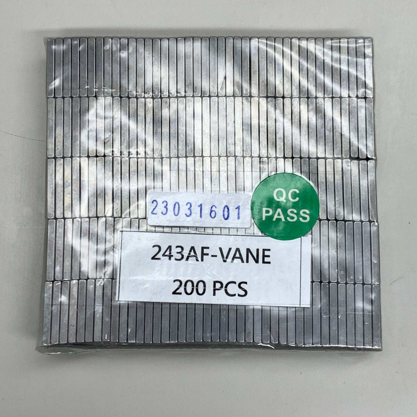 ZA@ Lot Of Miscellaneous AEP Engine Parts 243AF-VANE 243AF-LPIN