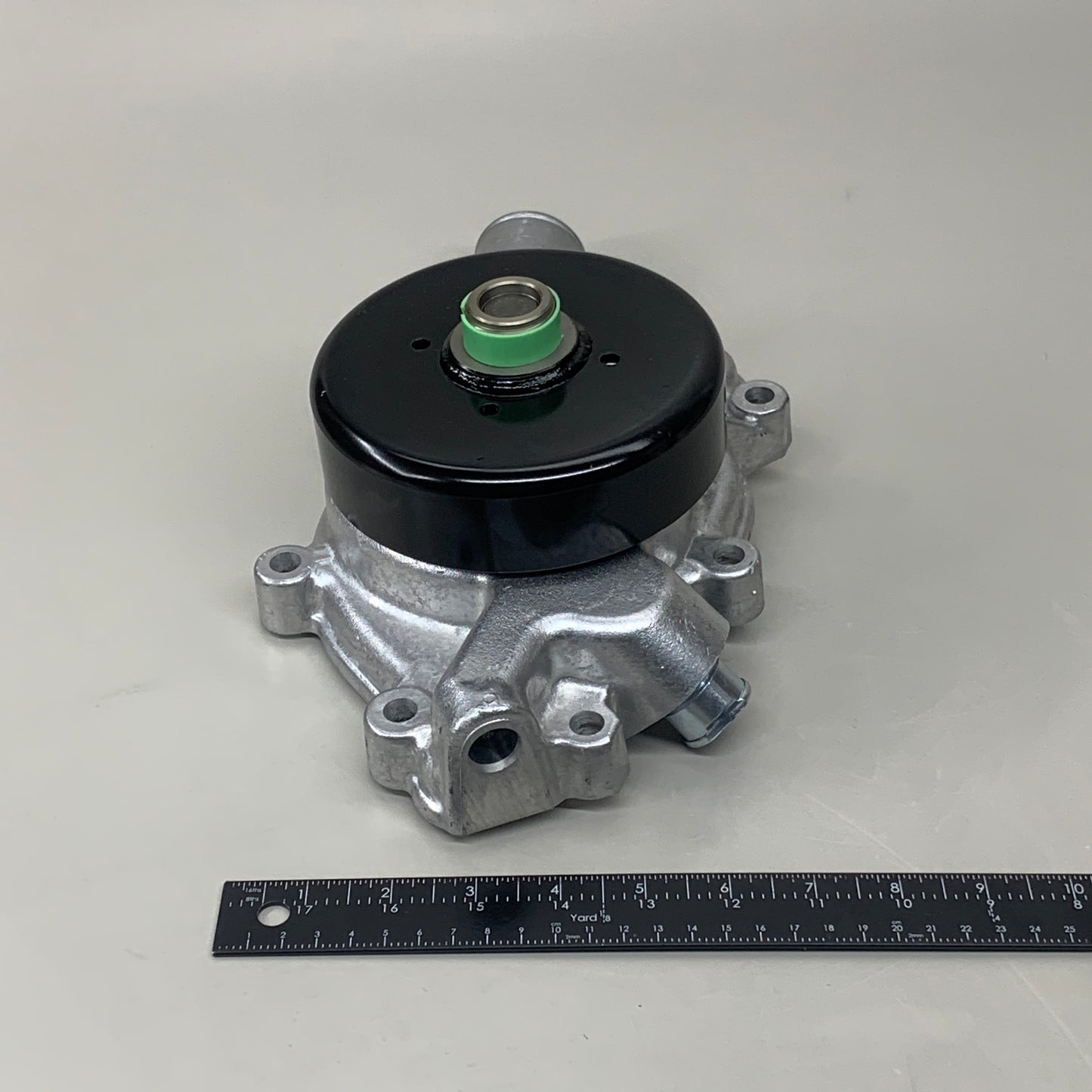 GMB Engine Water Pump for Dodge/Jeep Vehicles 197197 120-3041