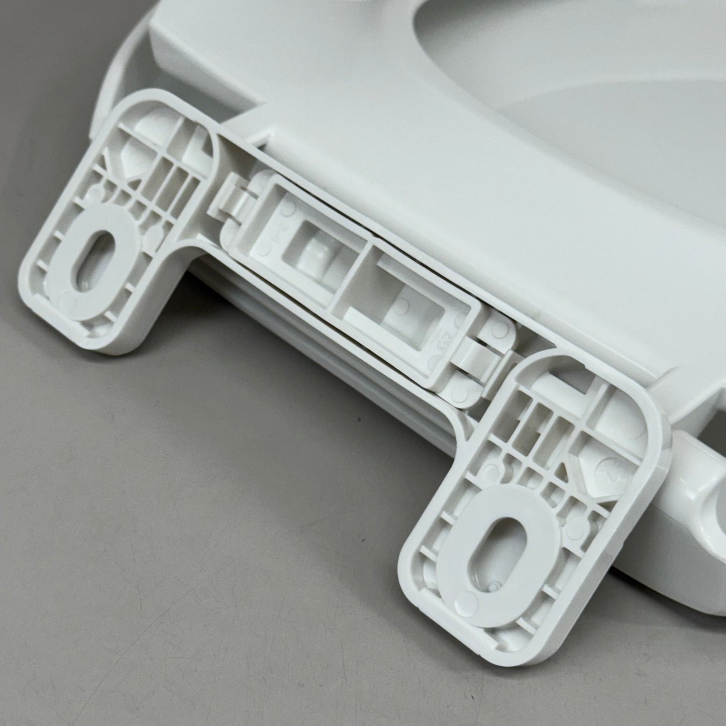 JONES STEPHENS Slow Close Premium Plastic Toilet Seat 16 1/2" White C1606OS00