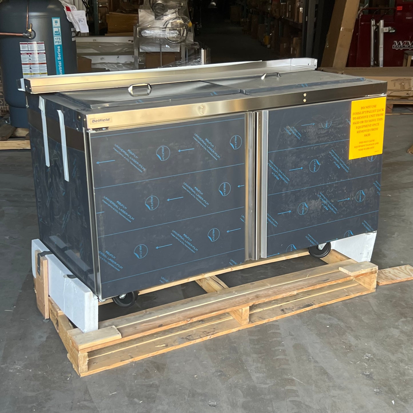 ZA@ Pallet of DELFIELD Cooler Cooling Box Sz 32”W x 60”L x 35”H  4460NP-24M-M777