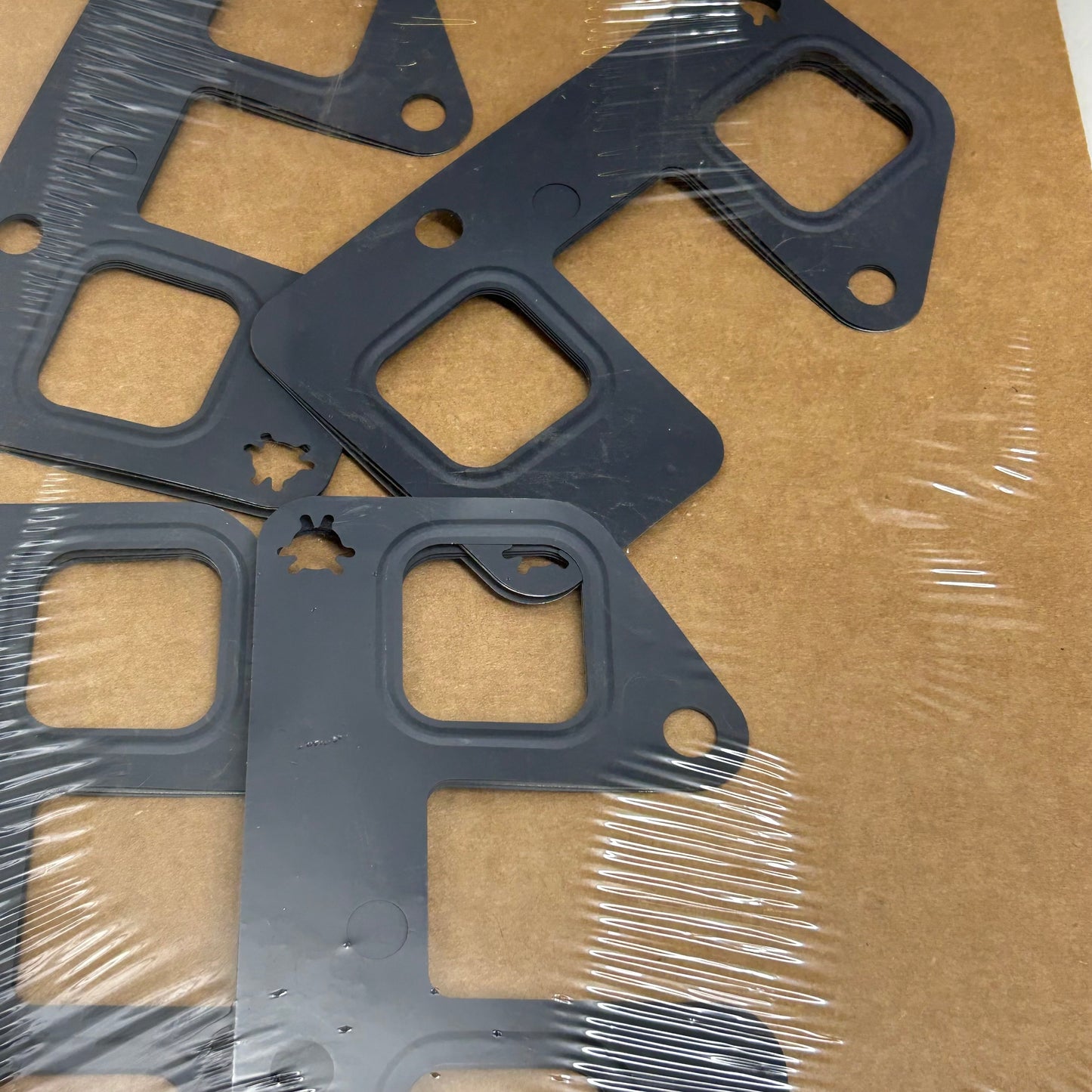 MAHLE Exhaust Manifold Gasket Replacement Part For Ford MS19961