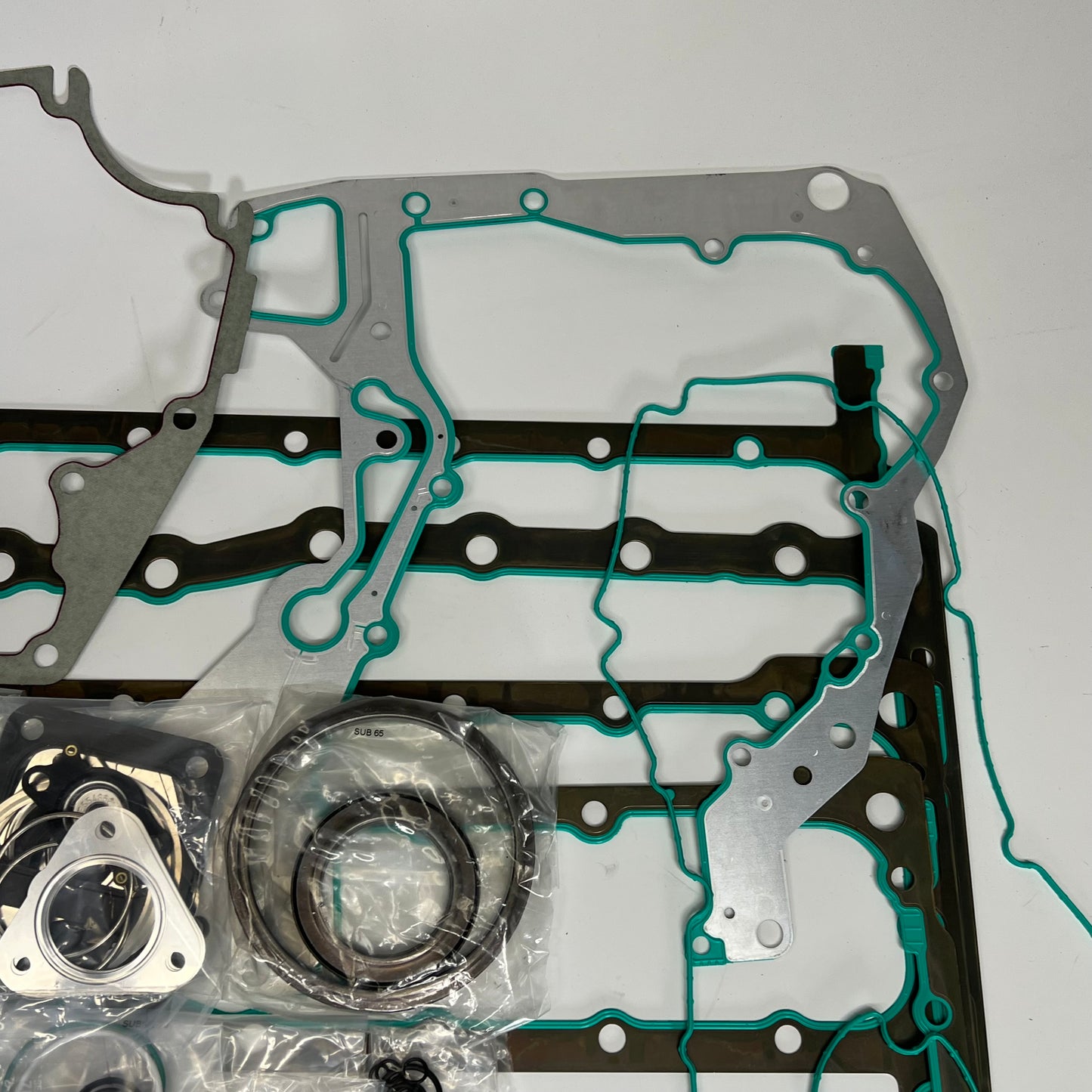 JOHN DEERE Genuine OEM Engine Gasket Kit For 9.0 Diesel DZ113616