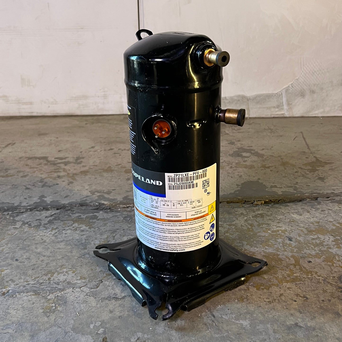 COPELAND Compressor 208/230V Sz 9"L x 9"W x 15"H, Black ZP21LXE-PFV-800