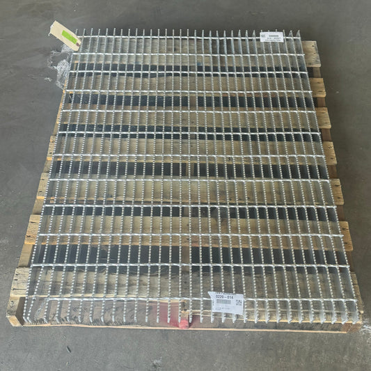 WELDFORGED forged Steel Bar Grating Galvanized 1-1/2”x3/16” Silver (Has a Small Bump)