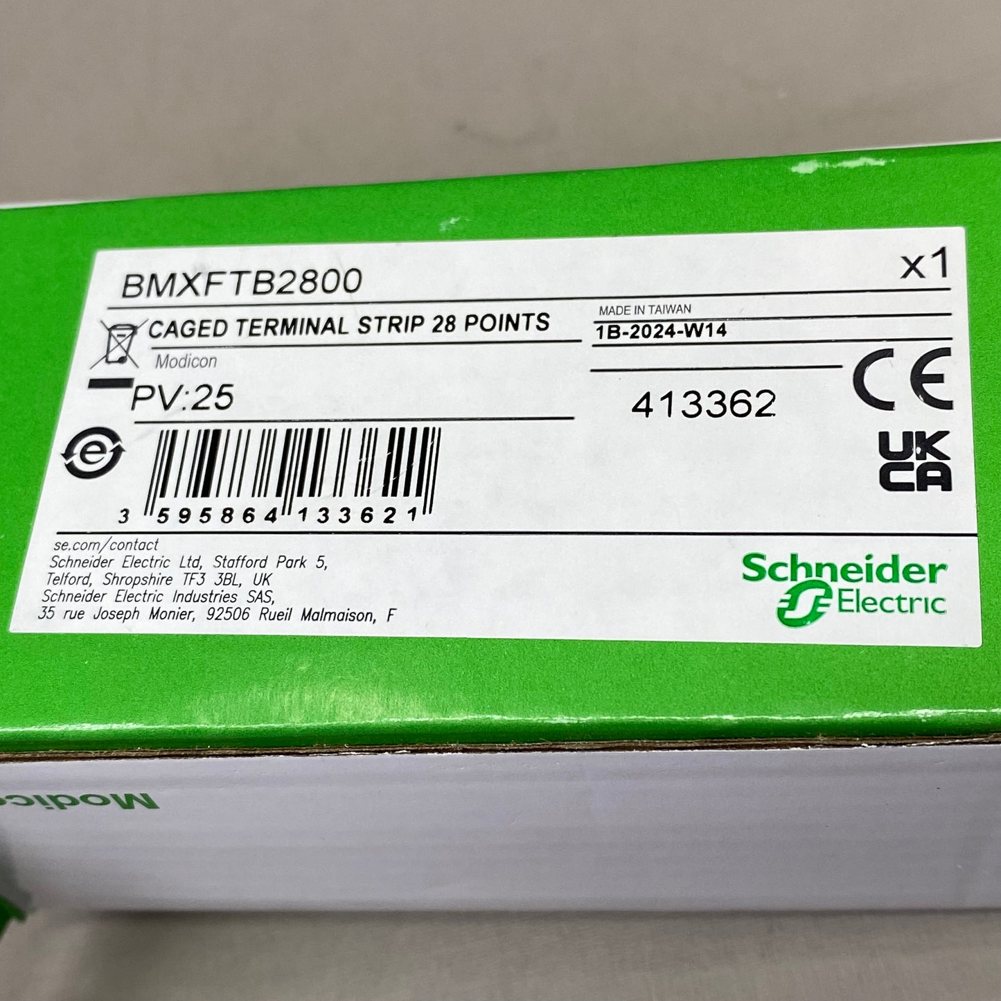 SCHNEIDER ELECTRIC Caged Terminal Strip 4"x2"x2" Black BMXFTB2800