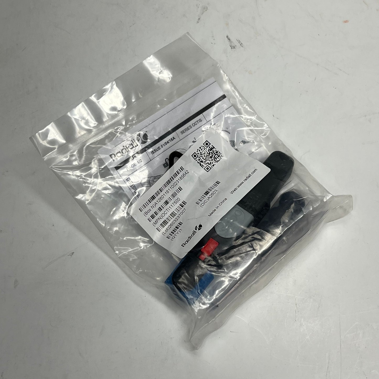 RADIALL Fiber Optic Transceivers Octis Plug Kit Sfp/sfp+ Black OCTI117500