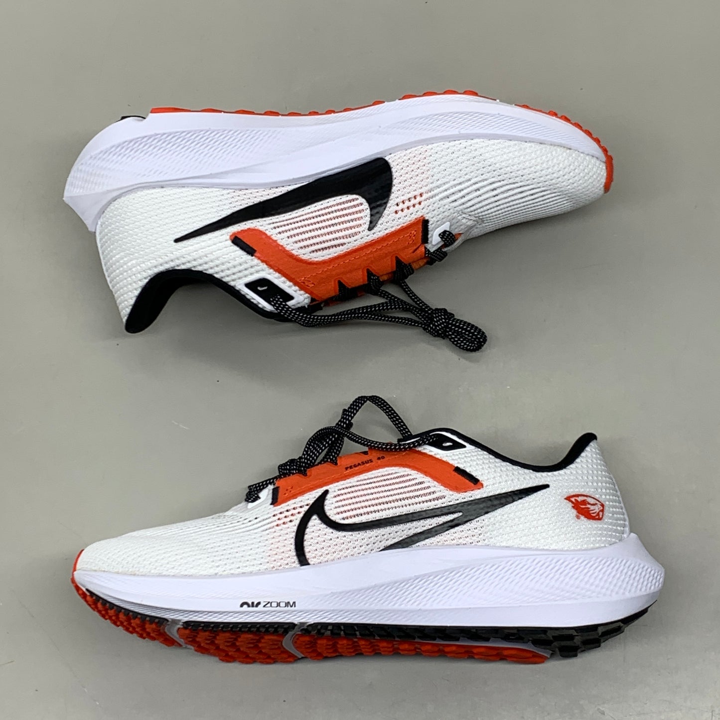 NIKE Zoom Pegasus 40 Oregon St White Team Orange & Black 15.5 W 14 M DZ5954-100