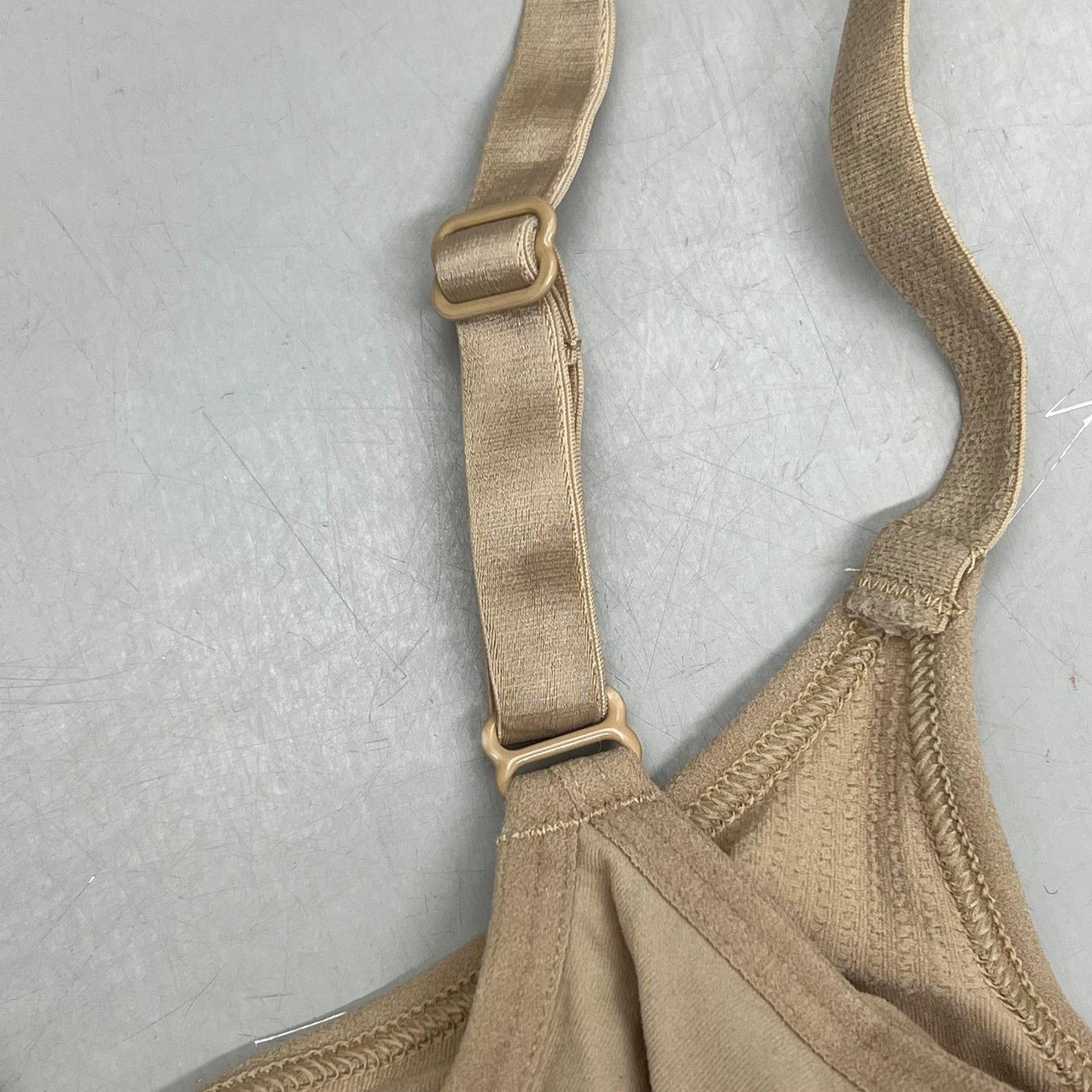 SKIMS Strong Support Seamless Sculpt Bralette Pique Stitching Women's Sz S Clay