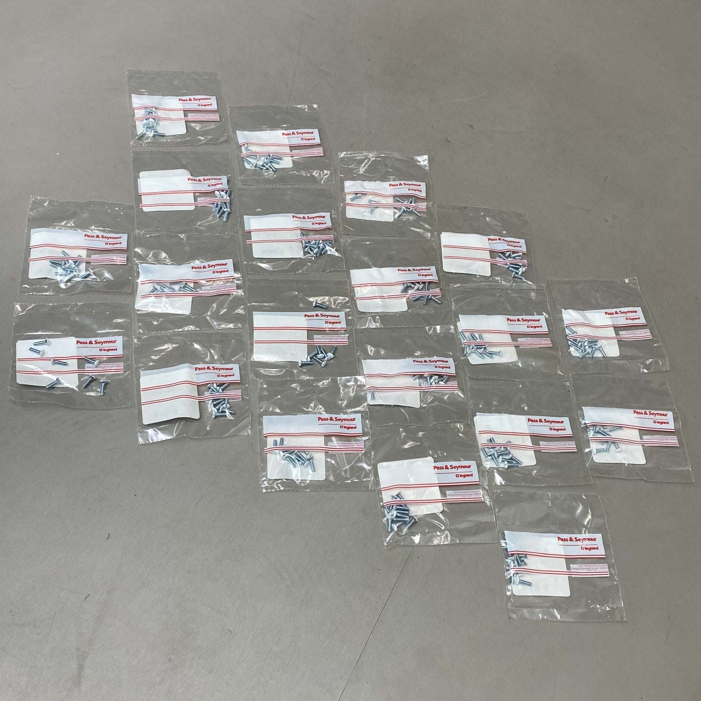 PASS & SEYMOUR (20 Pack) White Blanc Wall Plate Screws  1/2" Long 510-WCC20